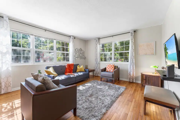 *Eclectic Escape #1*- San Marco, Spacious, Wi-Fi