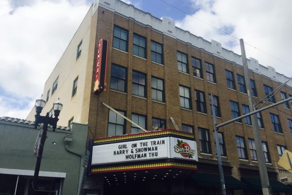 Sun-Ray Cinema
