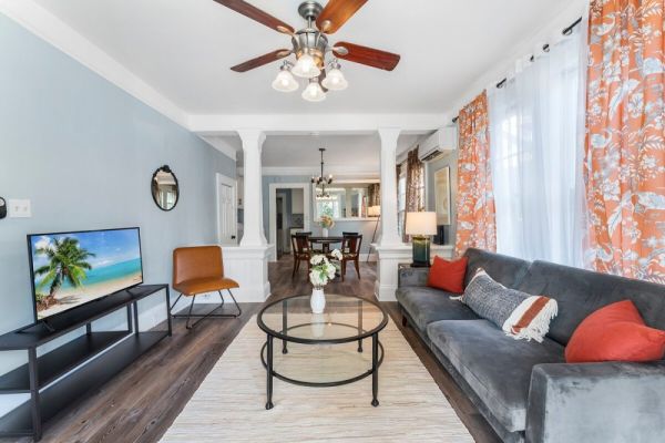*Cozy Springfield Abode* AC, Wifi, W/D