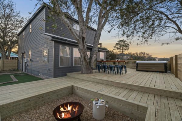 Octopus Cove | Team Joseph Ellen