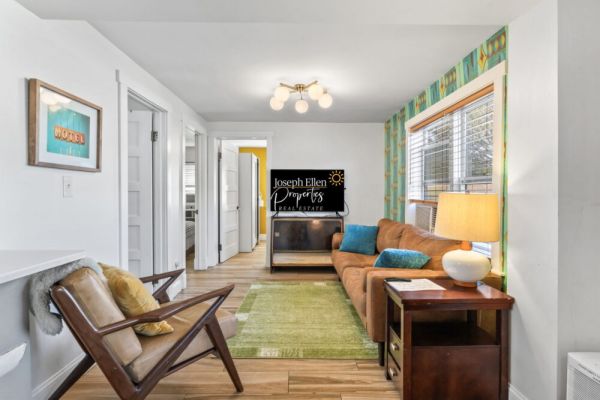 Mid-Century Modern Riverside | Team Joseph Ellen