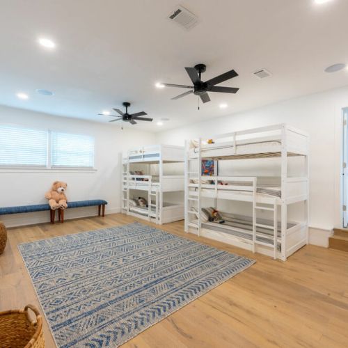 twin bed room 
(6ct total)
