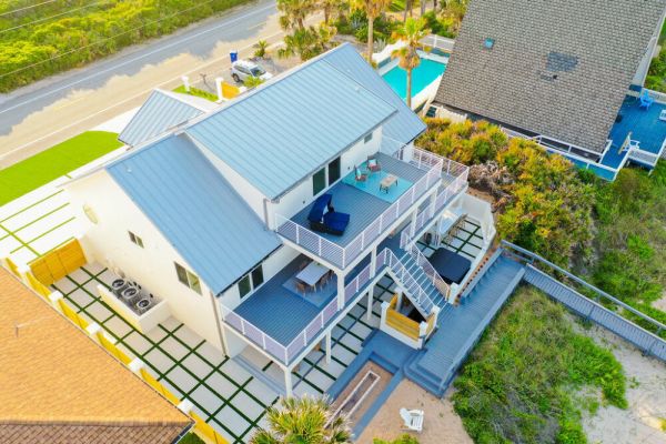 “Seaside Serenity”- Pool Table, Hot Tub, Luxury